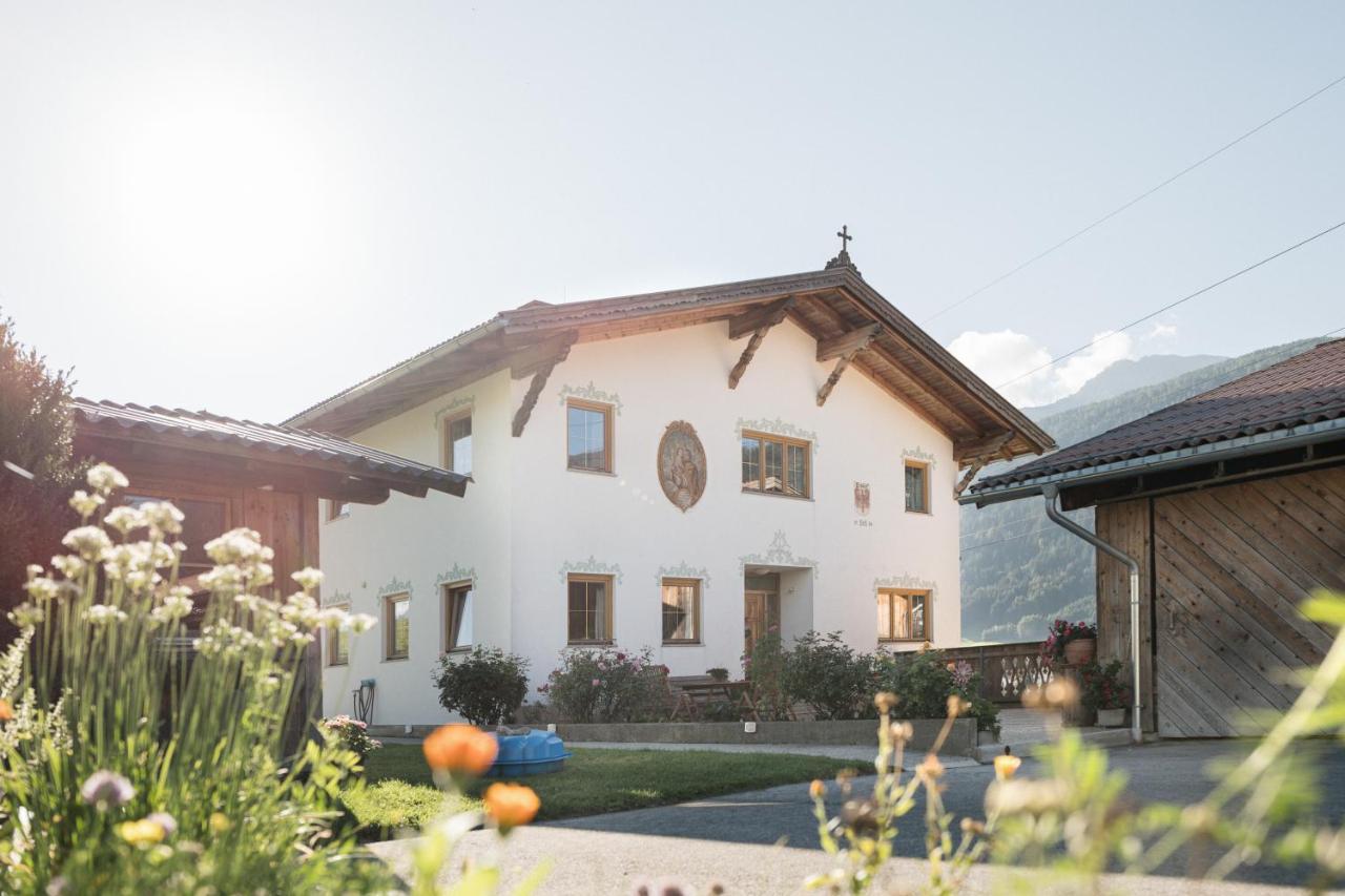 Hell Hof Apartman Innsbruck Kültér fotó